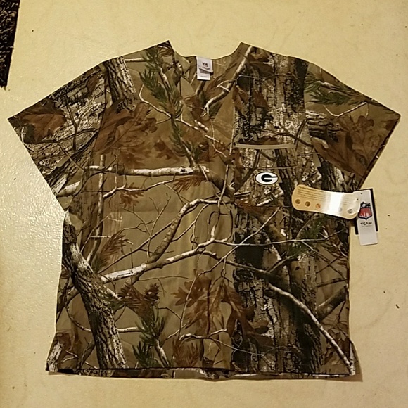 NFL Team Apparel Other - NFL Green Bay Packers Scrub Top camo